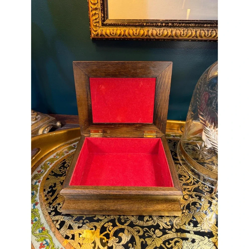 Vintage J.J. Cash Embroidered Goose Wood Keepsake Box‎